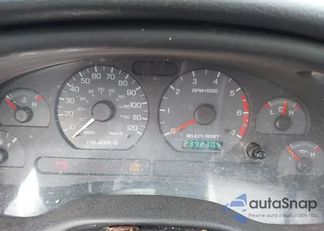 2000 Ford Mustang z USA, uszkodzony, nr VIN 1FAFP4045YF185211